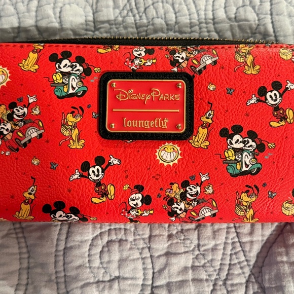 Disney loungefly - Picture 1 of 3